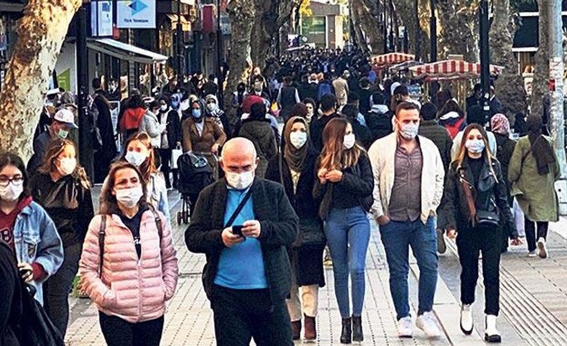 Tam kapanma psikolojiyi bozdu: Ekonomik belirsizlik çaresizlik hissi doğuruyor