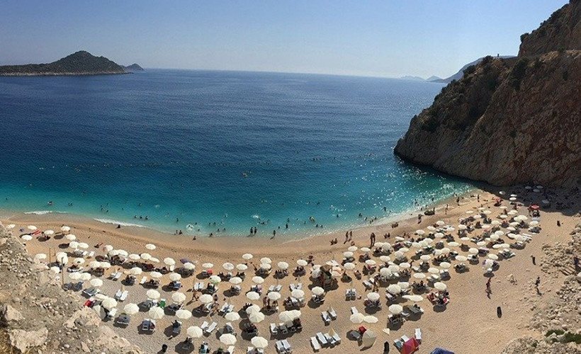 Turizm sezonuna hazırlık mı: 15 Mayıs itibariyle PCR testi istenmeyecek 16 ülke