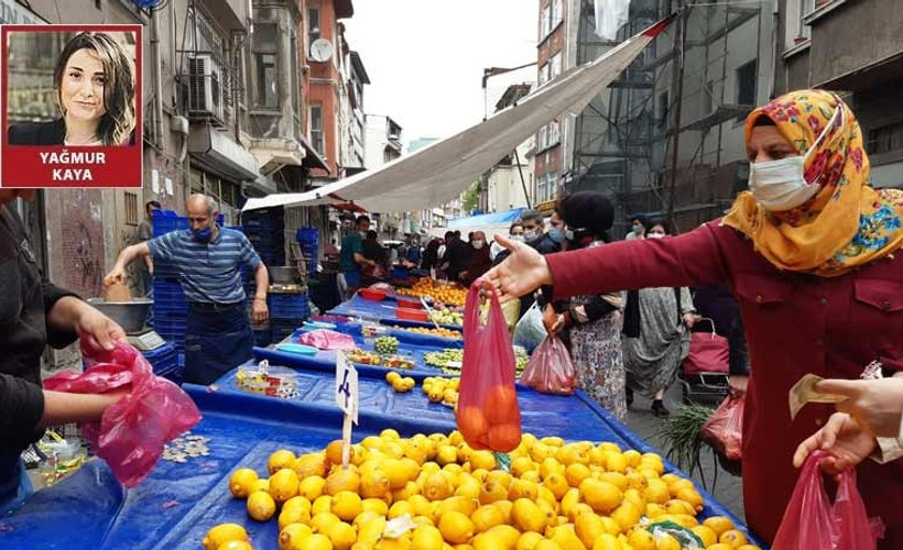 Yoksulluğun yalın hali semt pazarları: Pembe poşetlerde yarım kilo yiyecekler