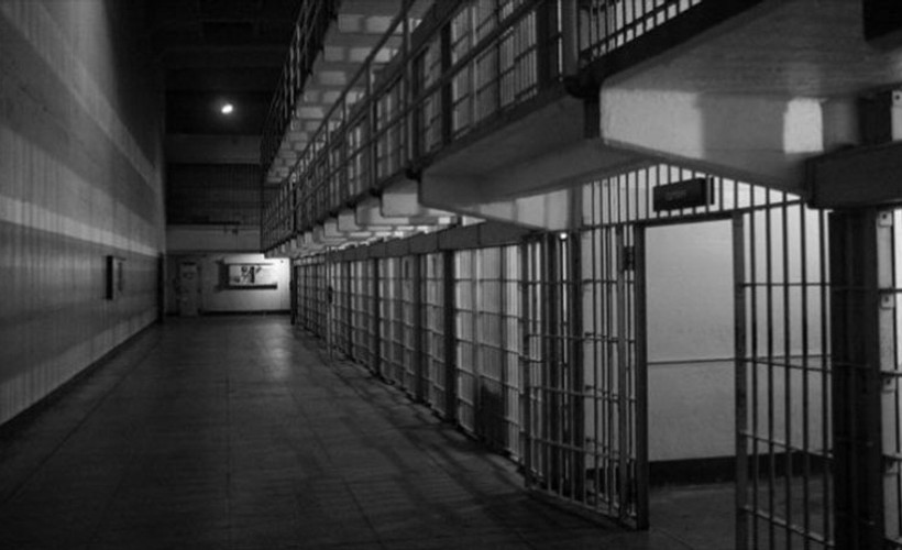 Çıplak aramayı kabul etmeyen epilepsi hastası tutukluya darp ve soruşturma