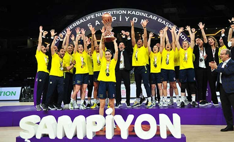 Kadınlar Basketbol Ligi'nde Fenerbahçe Öznur Kablo, namağlup şampiyon oldu