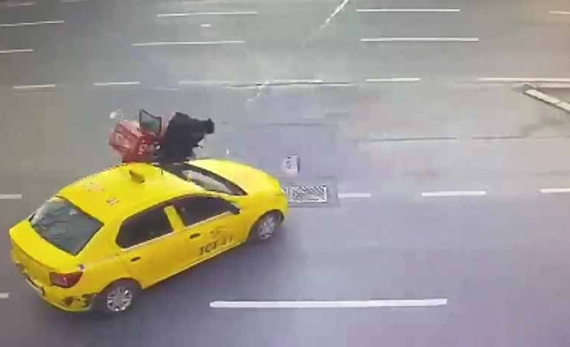 Kaza yapan motokuryenin telefonunu çaldı