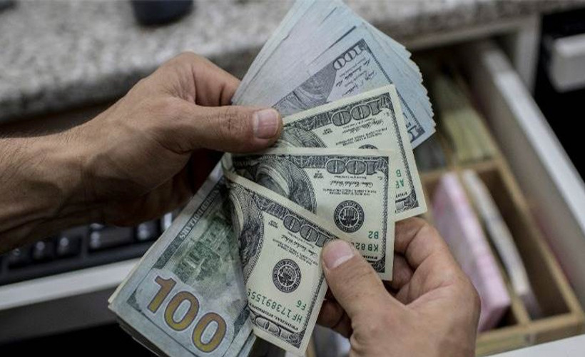Dolar, bayram tatilindeki sert dalgalanmanın ardından 8.30'lu seviyelerde