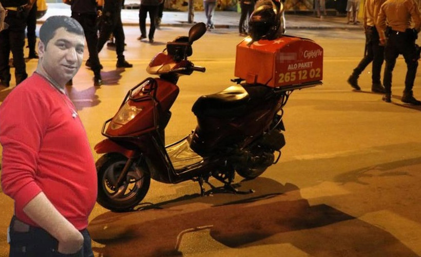 Bir motosikletli kurye daha yolda yaşamını yitirdi