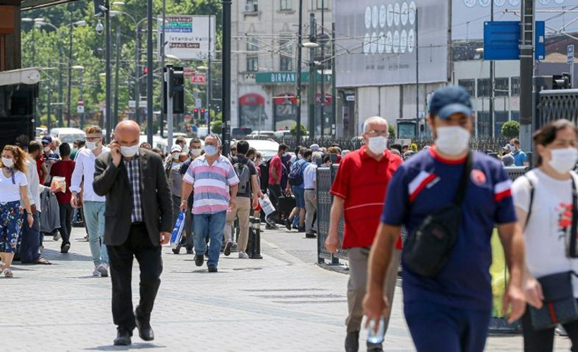 Doktorlar sordu: 17 günlük kapanma salgını kontrol altına almak için miydi, yoksa turizm sektörü için mi?