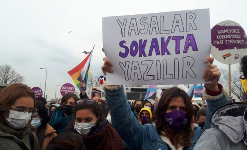 Kadınlardan 'Feminist Özsavunma' çağrısı: İstanbul sözleşmesi için 1 Temmuz'da hayatı durduralım