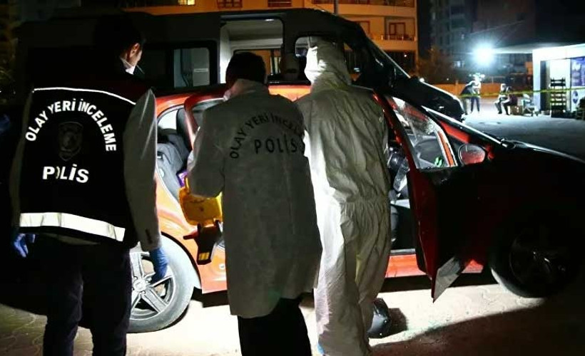 Kadıköy'de bir kadın, eski eşi tarafından bıçaklanarak öldürüldü