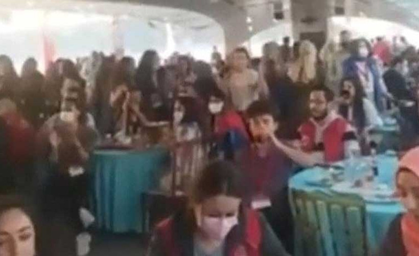 Gençlik ve Spor Bakanlığı’ndan fasıllı 'fetih kutlaması': Salgın tedbirlerine uyulmadı