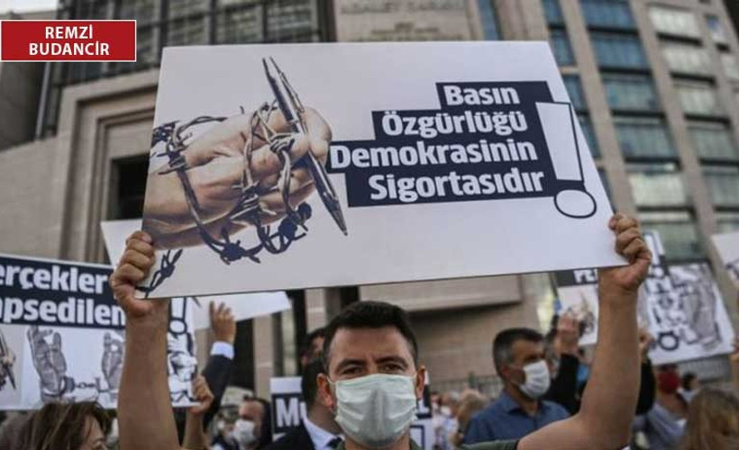 'Gazeteci herhangi bir yerden icazet almak zorunda değildir'