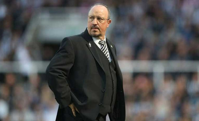 Fenerbahçe'de Benitez imzaya kaldı