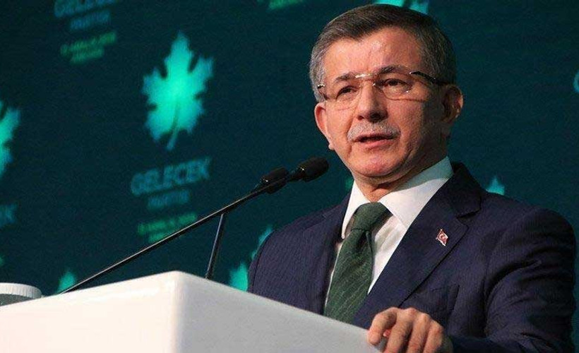 Davutoğlu: Keşke sadece birbirlerinin otellerine, marinalarına çökseler
