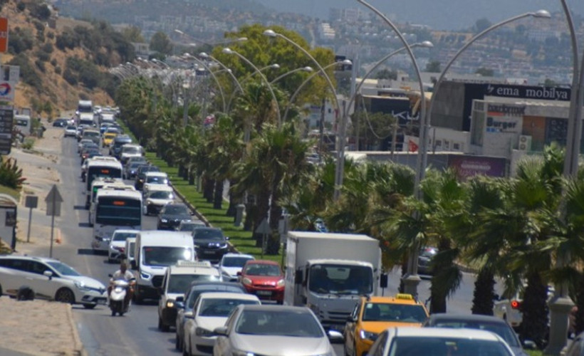 Bodrum'da bayram öncesi trafik yoğunluğu