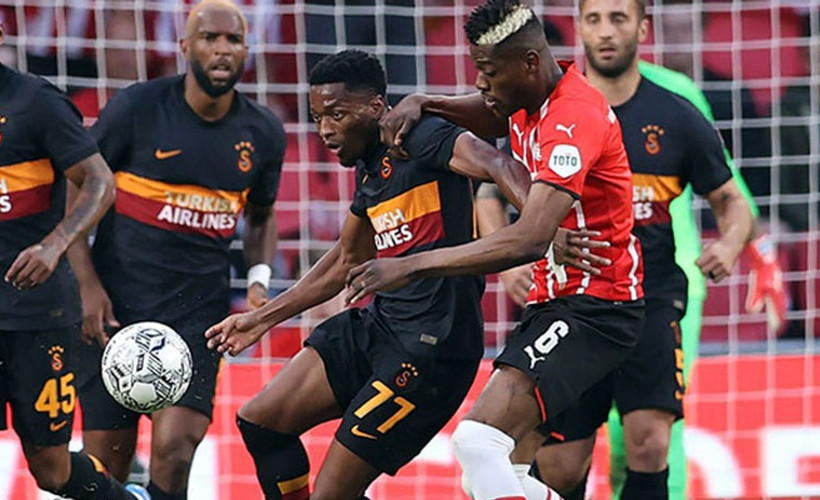 Galatasaray, Hollanda ekibi PSV'ye 5-1 kaybetti, tur şansını zora soktu