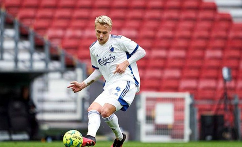 Galatasaray, Victor Nelsson ile 5 yıllık anlaşmaya vardı