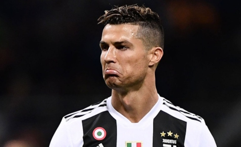 Cristiano Ronaldo'nun yeni adresi Manchester City oluyor