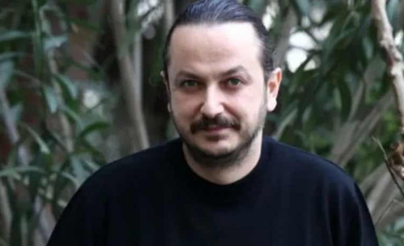 Sanatçı Güvenç Dağüstün'e saldıran kişiler serbest bırakıldı