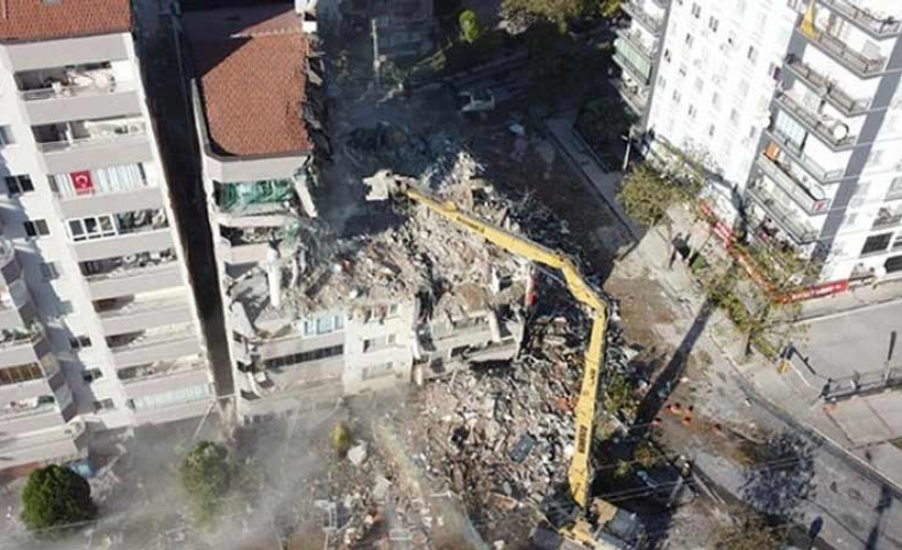 İzmir depremi davasında Yılmaz Erbek Apartmanı'nın mimarı tahliye edildi
