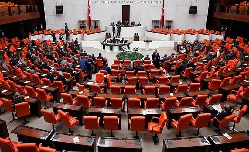 Fikri Sağlar’dan Sine-i Millet çağırısı