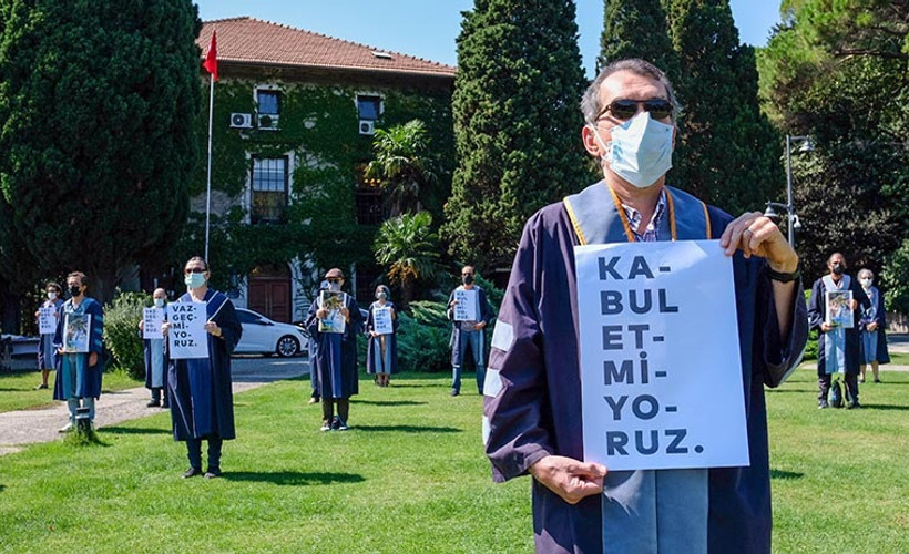 Boğaziçi Üniversitesi'nde bir akademisyenin daha dersleri kapatıldı