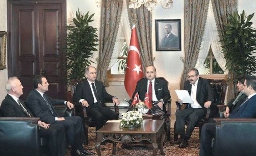 Fehmi Koru: Sorunlarımız var, ama çözme işini beceremiyoruz.. Muhatap aranıyorsa o da var…
