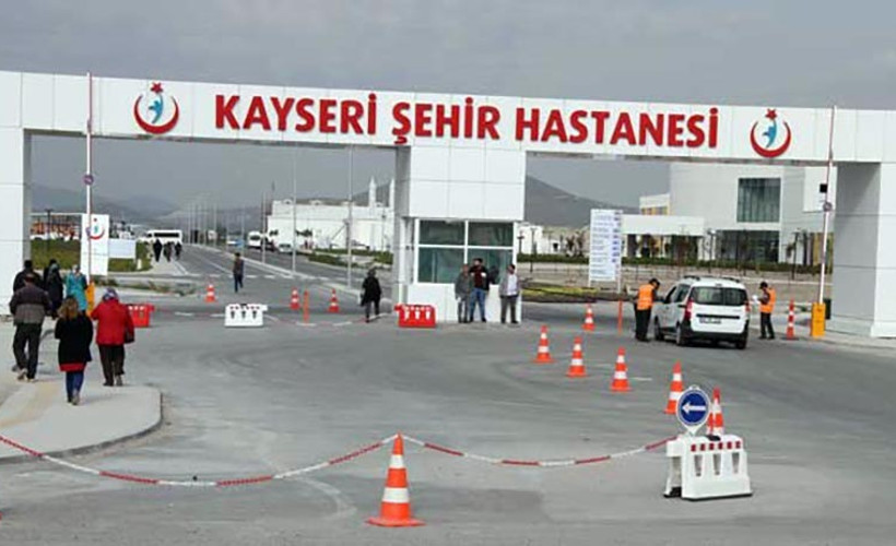 'Hastanemizde koronavirüsten yatan gebelerimizin bir doz aşısı bile yok'