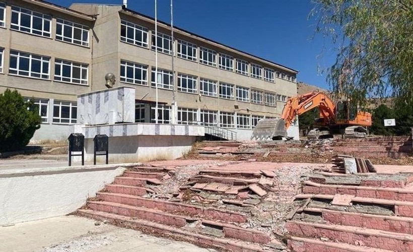 AKP’li başkandan usulsüz yıkım itirafı: Vicdanen rahat değilim