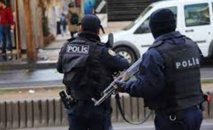 Hatay'da polis 'keyfi uygulama' yapıyor iddiası: İstersem bu şarjörü üstünüze boşaltırım
