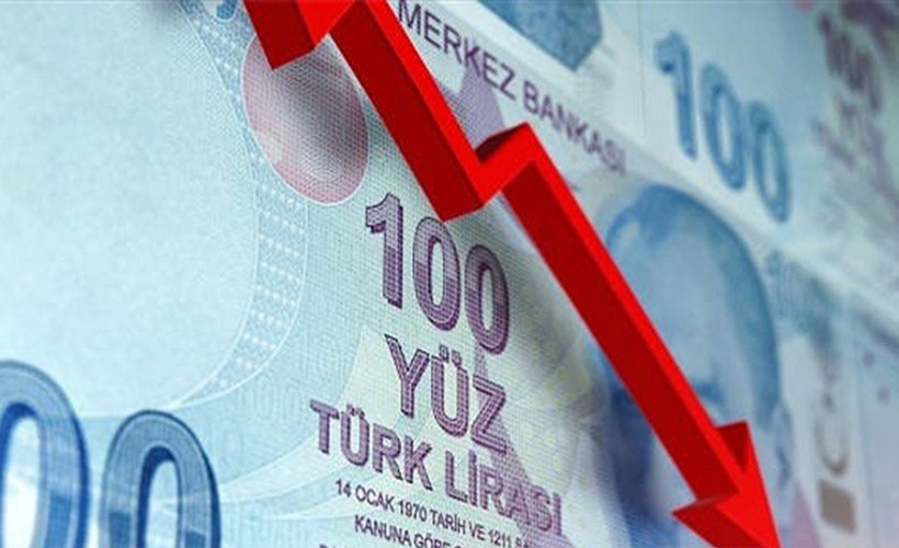 Dolar yeni haftaya 8.89'dan başlayarak tüm zamanların zirvesini gördü