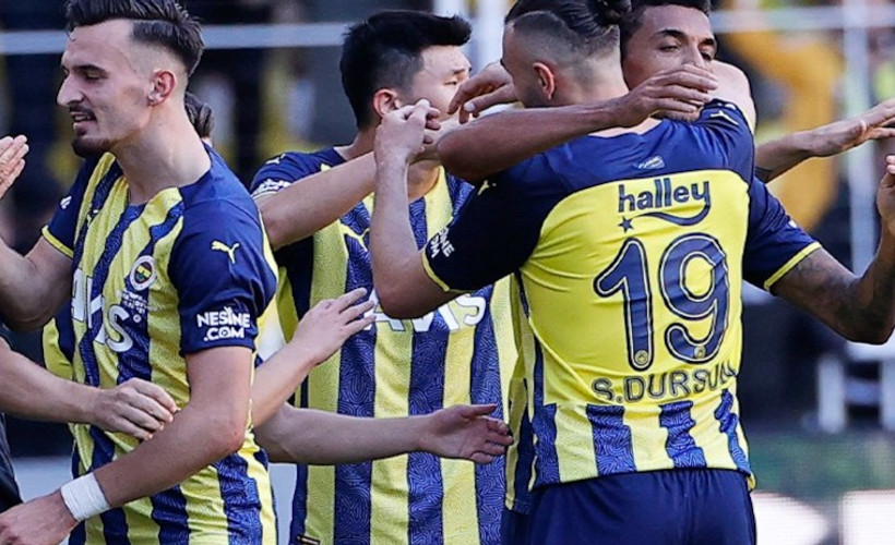 Fenerbahçe zirveyi bırakmadı