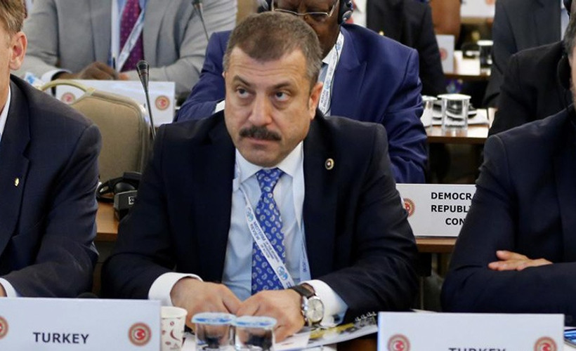 Dolar zirveye yakın seviyelerde: Merkez Bankası'nın yatırımcılarla buluşması izleniyor