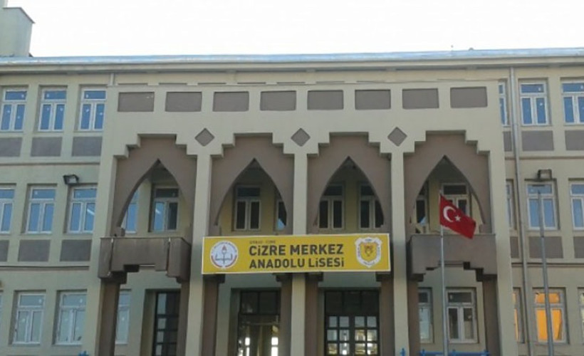 Şırnak'ta okulların temizliğini veliler yapıyor