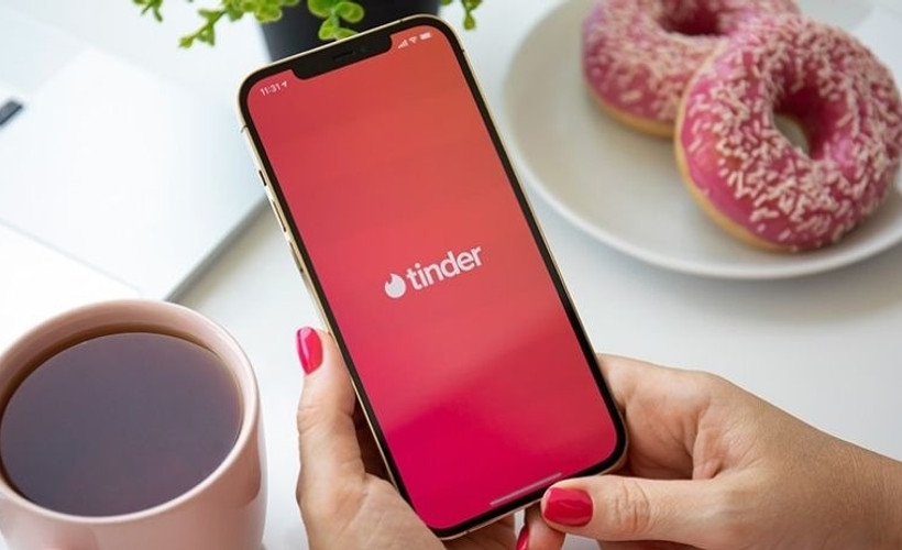 Tinder'dan düğün daveti partneri uygulaması '+1'