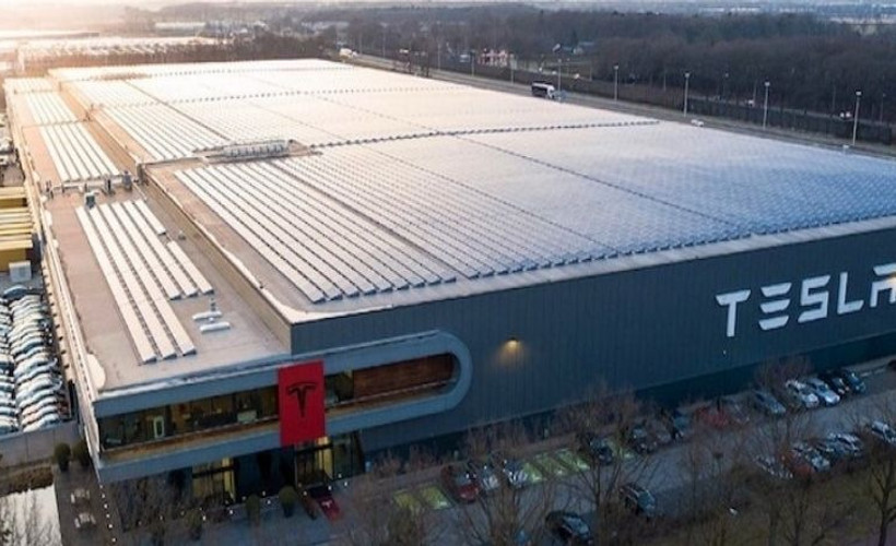 Tesla'da yazılım sorunu: 12 bin aracı geri çağırıyor