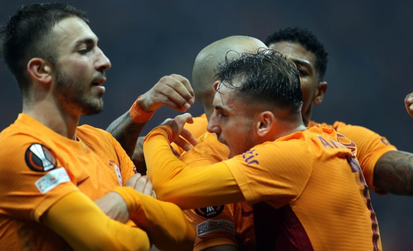 Galatasaray liderliğini korudu