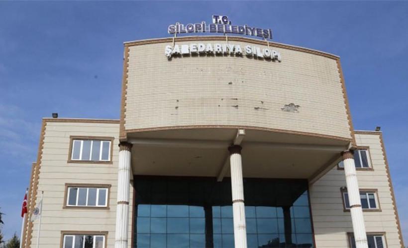 Silopi Belediyesi'ne polis engeli: Halkla karşı karşıya gelmemizi istiyorlar