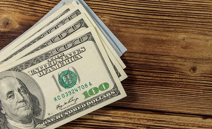 Türk Lirası serbest düşüşte: Dolar 10,46 TL seviyesini geçti