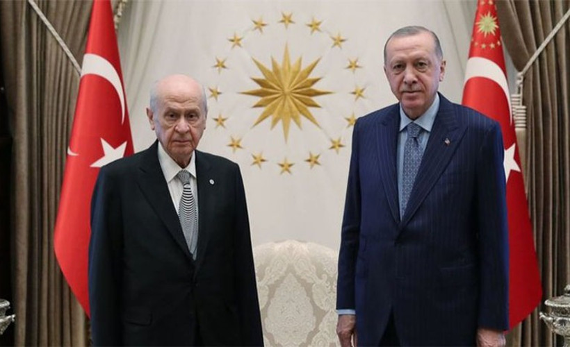 Kulis: Bahçeli ve Erdoğan ‘yüzde 50+1’ görüşmesinde ‘uzlaştı’