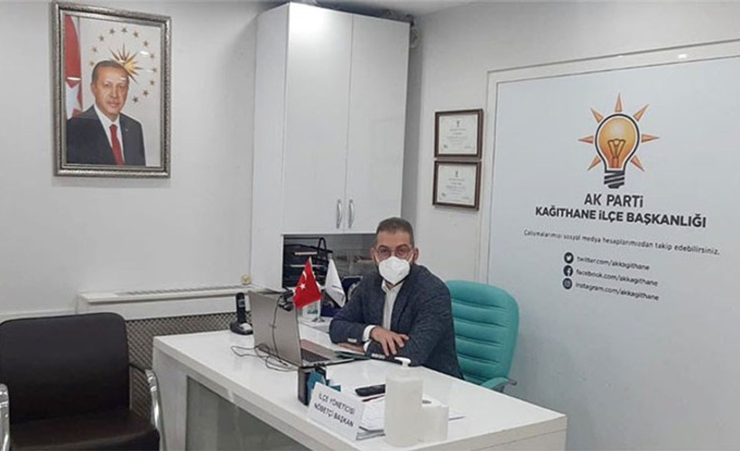 Yapay bitki ve saksı da yandaştan