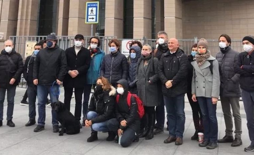 Yargılanan üniversite öğrencileri için Boğaziçili akademisyenler adliyede: Tüm ülkeyi susturma çabası