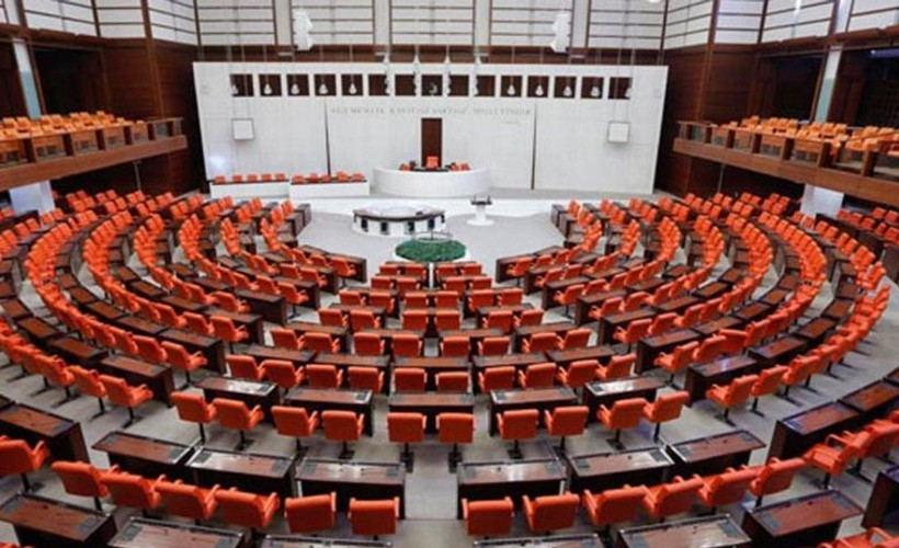 CHP'li vekil: MİT'in ve İletişim Başkanlığının şahsi egolardan arındırılmasını istiyoruz