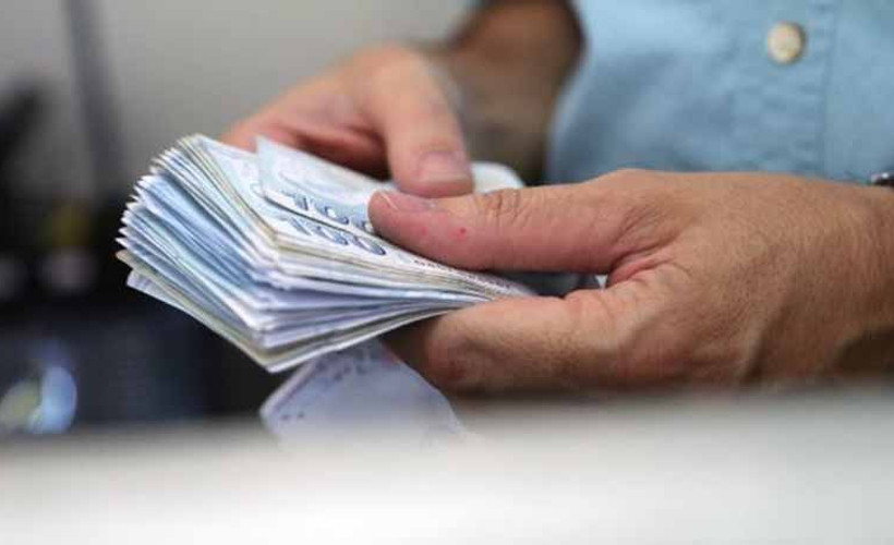 'Kur düşer mi, ev ya da araba almak için bir sene beklemek akıllaca mı?'