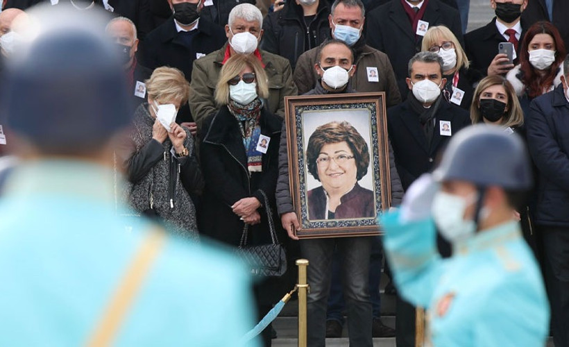 AKP kurucularından eski bakan Güldal Akşit için Meclis'te cenaze töreni