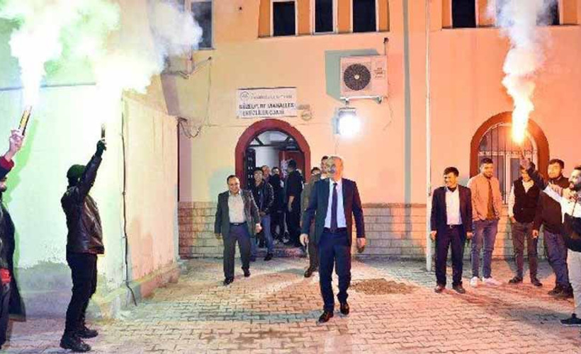 AKP'liler camide toplantı düzenledi