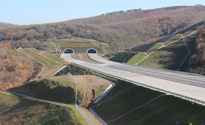 Sayıştay: Trafiğe açılmayan yola ‘154 gün boyunca 30 milyon araçlık geçiş garantisi’ ödendi