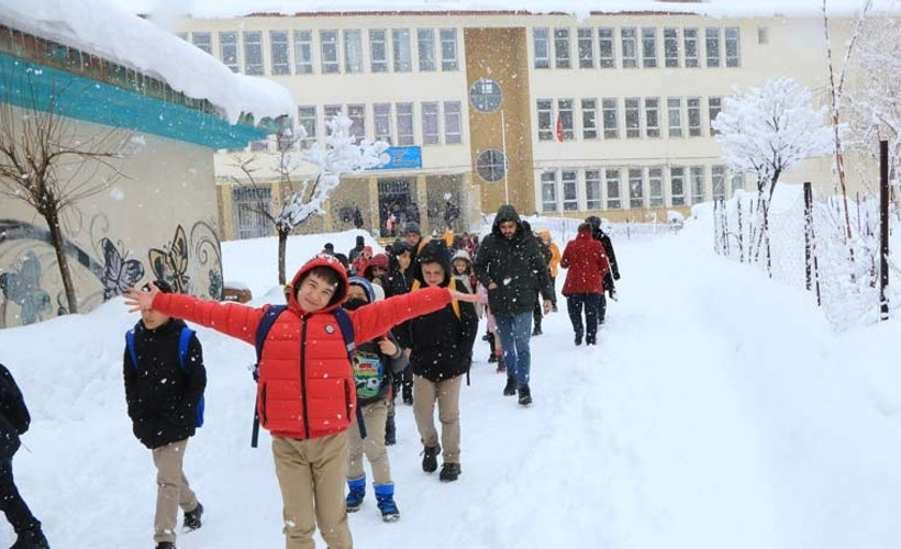 Erzincan’da okullara kar tatili