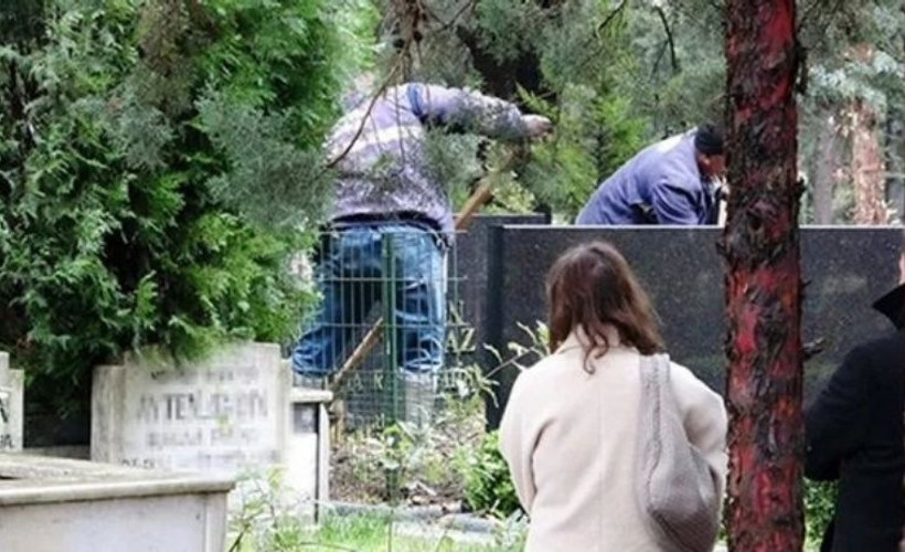 Mezar açıldı, ünlü tekstilci biyolojik babası çıktı