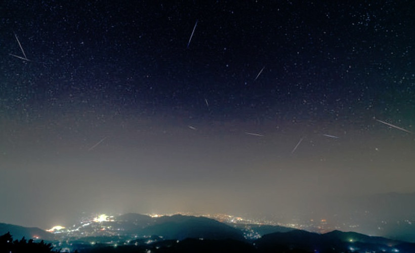 Türkiye'den astronomlar, gök taşı yağmurlarının sırlarını derledi