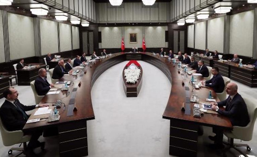 Kulis: Kabine revizyonunda kimler gider, kimler kalır?