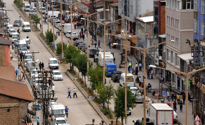 Yüksekova’da 26 kadın fotoğrafları paylaşılarak taciz edildi