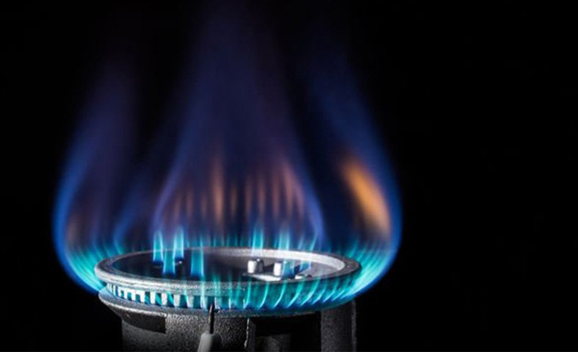 Azerbaycan, Türkiye'ye acil durum gazı tedariğine başladı